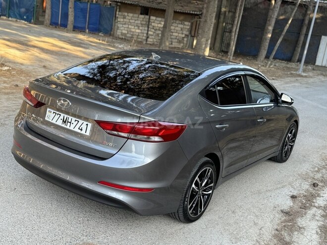 Hyundai Avante 2015, 185,000 km - 1.6 л - Bakı