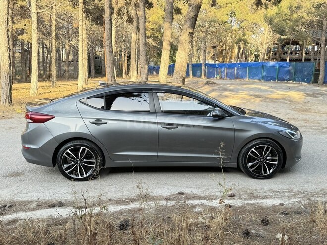 Hyundai Avante 2015, 185,000 km - 1.6 л - Bakı
