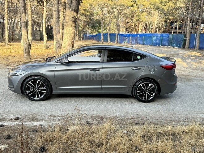 Hyundai Avante 2015, 185,000 km - 1.6 л - Bakı