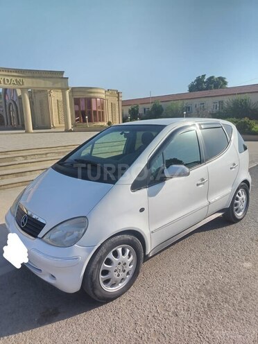 Mercedes A 160 2004, 185,000 km - 1.6 l - Salyan