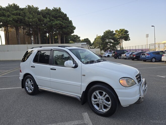 Mercedes ML 320 4MATIC 2001, 298,539 km - 3.2 l - Sumqayıt