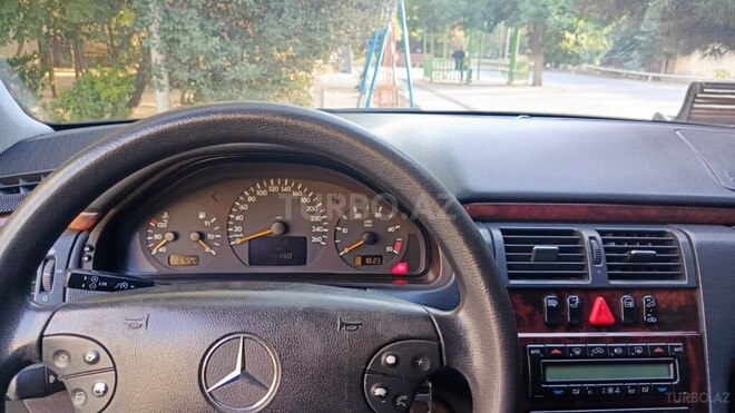 Mercedes E 270 2001, 396,460 km - 2.7 l - Şirvan