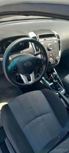 Kia Ceed 2011, 240,000 km - 1.4 l - Sumqayıt
