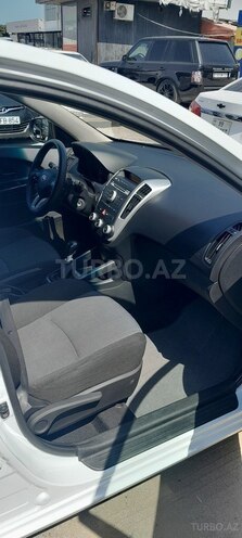 Kia Ceed 2011, 240,000 km - 1.4 l - Sumqayıt