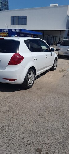 Kia Ceed 2011, 240,000 km - 1.4 l - Sumqayıt
