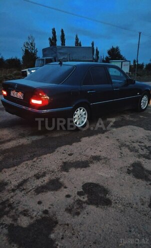 Mercedes C 200 1999, 400,000 km - 2.0 l - Ağcabədi