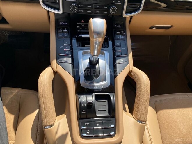 Porsche Cayenne 2017, 23,000 km - 3.6 l - Bakı