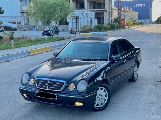Mercedes E 220 1999, 280,000 km - 2.2 l - Bakı