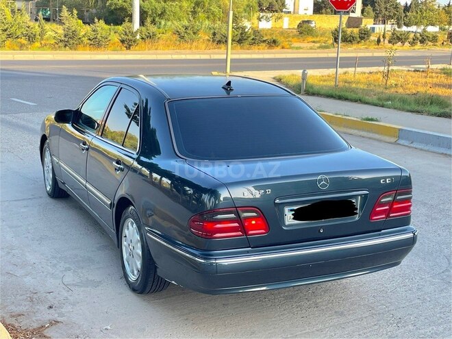 Mercedes E 220 1999, 280,000 km - 2.2 l - Bakı