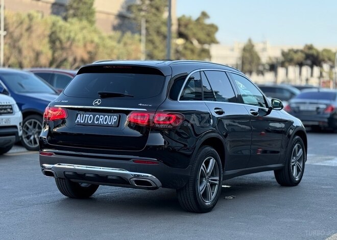 Mercedes GLC 300 4MATIC 2019, 53,000 km - 2.0 l - Bakı