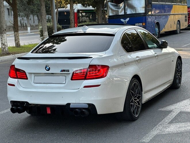 BMW 528 2013, 270,000 km - 2.0 л - Sumqayıt