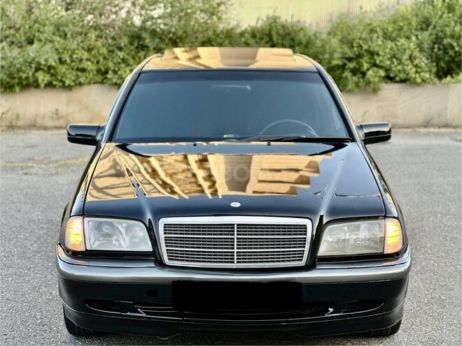 Mercedes C 200 1999, 305,890 km - 2.2 л - Bakı