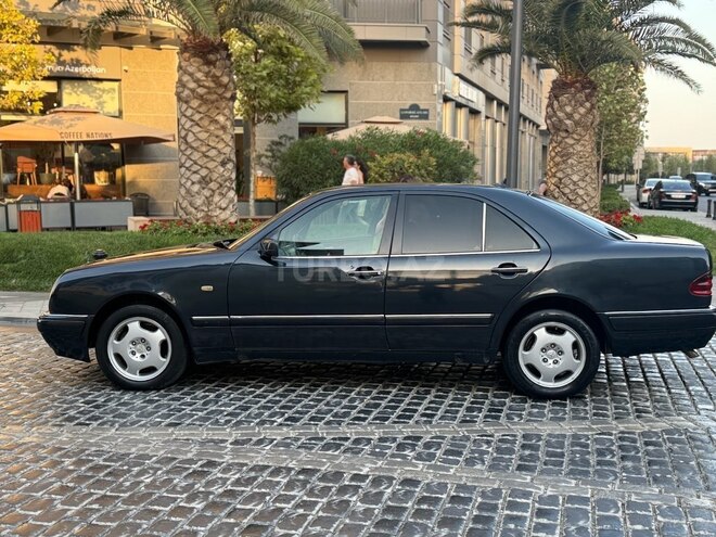 Mercedes E 220 1998, 380,000 km - 2.2 l - Bakı