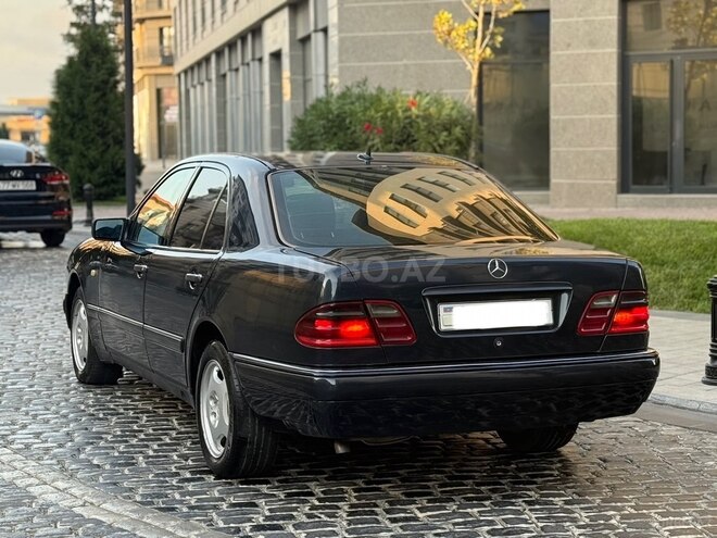 Mercedes E 220 1998, 380,000 km - 2.2 l - Bakı