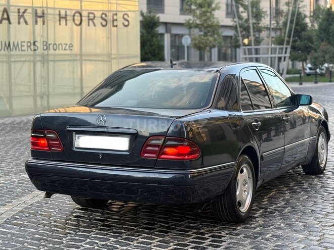Mercedes E 220 1998, 380,000 km - 2.2 l - Bakı