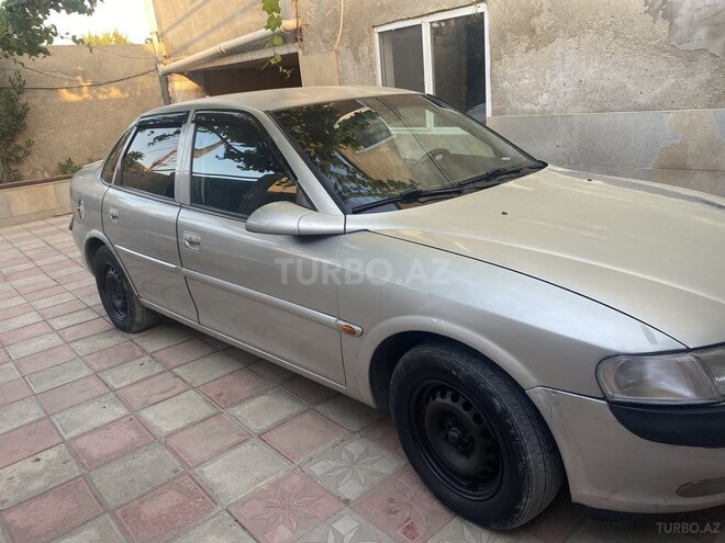 Opel Vectra 1997, 297,604 km - 1.6 l - Sumqayıt