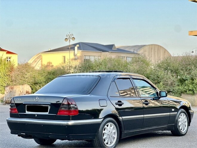 Mercedes C 200 1999, 305,890 km - 2.2 л - Bakı