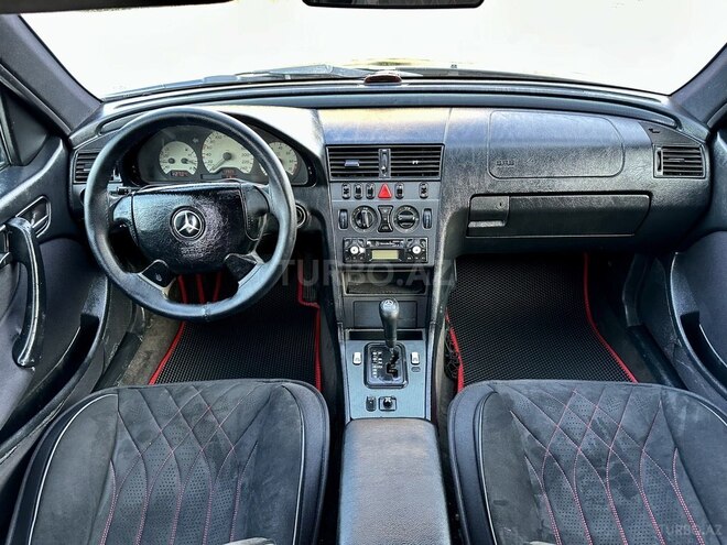 Mercedes C 200 1999, 305,890 km - 2.2 л - Bakı