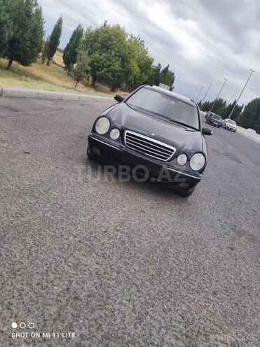 Mercedes E 280 2001, 402,525 km - 2.8 l - Bərdə
