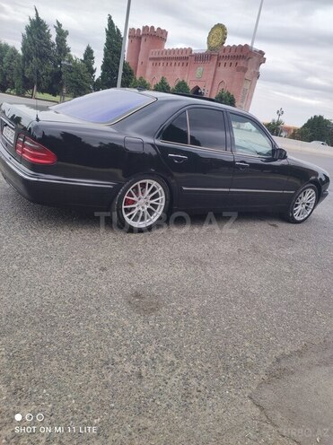 Mercedes E 280 2001, 402,525 km - 2.8 l - Bərdə
