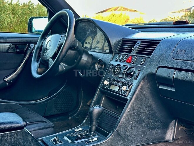 Mercedes C 200 1999, 305,890 km - 2.2 л - Bakı
