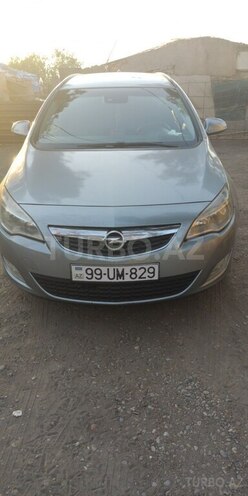 Opel Astra 2011, 284,227 km - 1.3 l - Mingəçevir