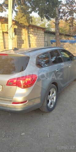 Opel Astra 2011, 284,227 km - 1.3 l - Mingəçevir