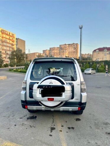 Mitsubishi Pajero 2008, 292,000 km - 3.0 l - Bakı
