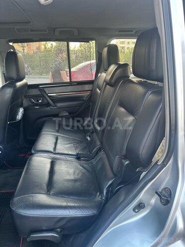 Mitsubishi Pajero 2008, 292,000 km - 3.0 l - Bakı
