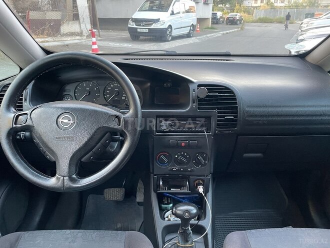 Opel Zafira 2002, 390,000 km - 2.2 l - Bakı