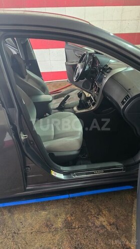 Toyota Corolla 2010, 28,000 km - 1.4 l - Qazax
