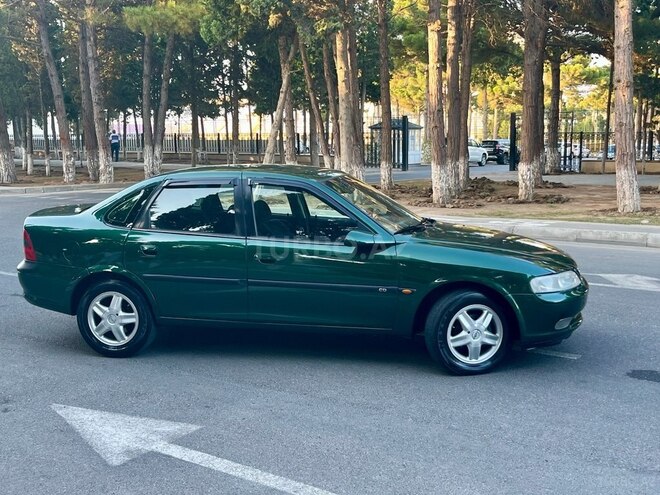 Opel Vectra 1996, 450,000 km - 1.8 l - Sumqayıt