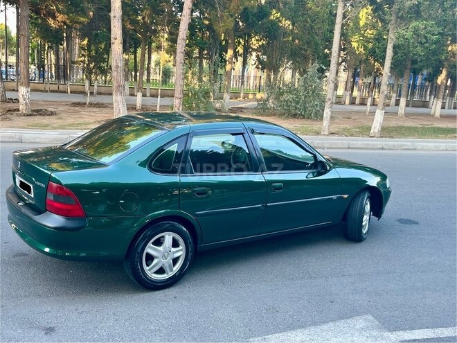 Opel Vectra 1996, 450,000 km - 1.8 l - Sumqayıt