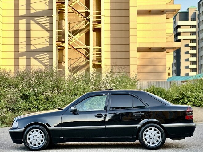 Mercedes C 200 1999, 305,800 km - 2.0 л - Bakı