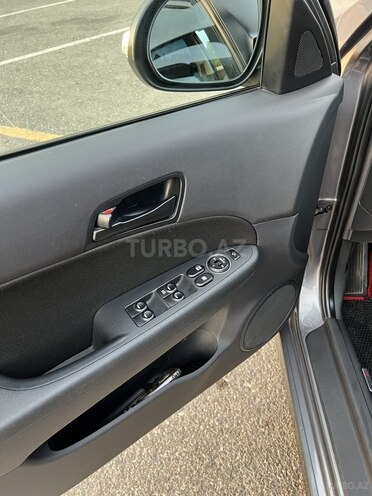 Hyundai i30 2011, 280,000 km - 1.6 л - Qəbələ