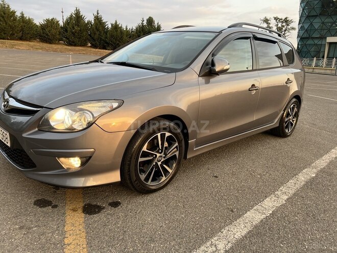 Hyundai i30 2011, 280,000 km - 1.6 л - Qəbələ