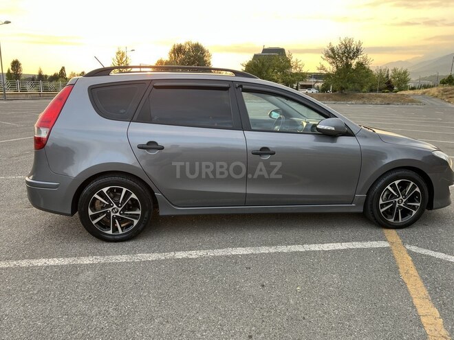 Hyundai i30 2011, 280,000 km - 1.6 л - Qəbələ