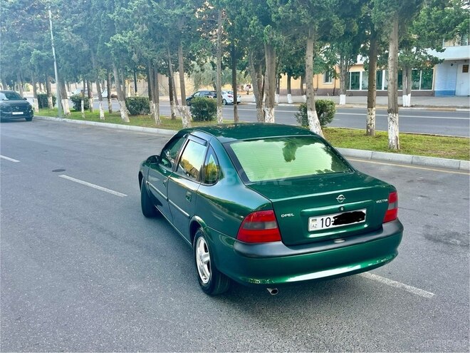 Opel Vectra 1996, 450,000 km - 1.8 l - Sumqayıt