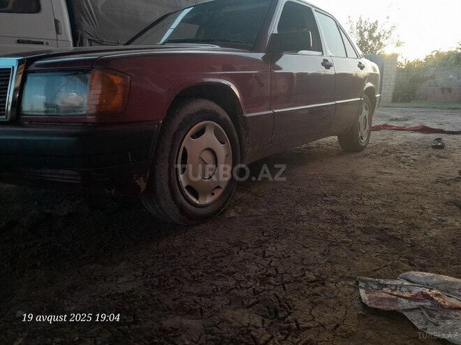 Mercedes 190 1989, 260,000 km - 2.0 л - Sabirabad