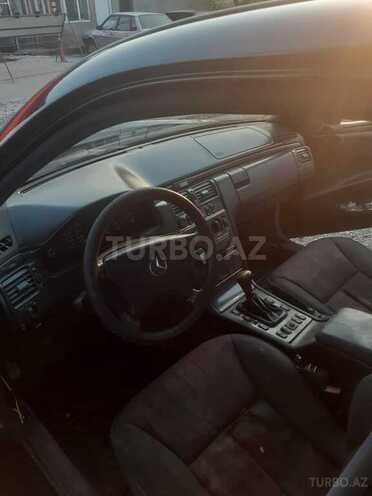 Mercedes E 220 1997, 348,525 km - 2.2 l - Lənkəran