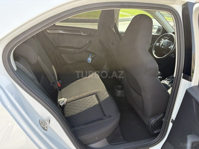 Skoda Rapid 2021, 68,000 km - 1.6 l - Bakı