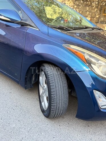 Hyundai Elantra 2015, 167,180 km - 1.8 л - Bakı