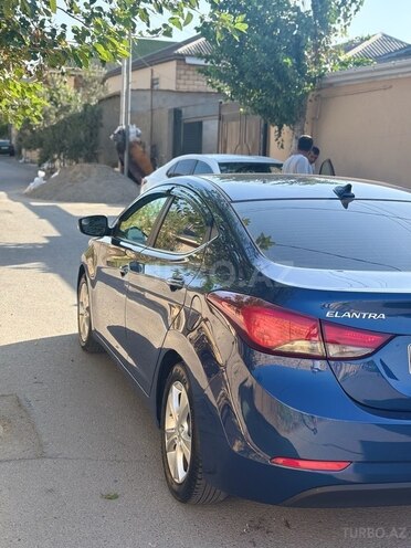Hyundai Elantra 2015, 167,180 km - 1.8 л - Bakı