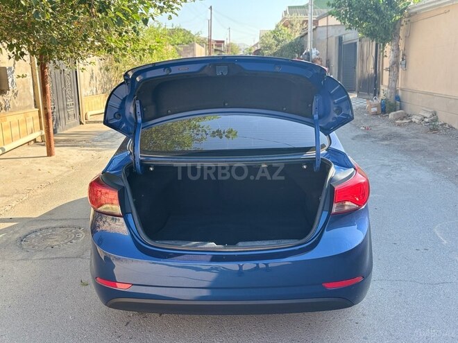 Hyundai Elantra 2015, 167,180 km - 1.8 л - Bakı