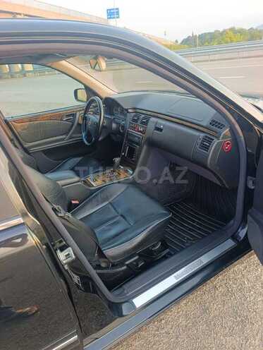 Mercedes E 320 2000, 310,100 km - 3.2 l - Lənkəran