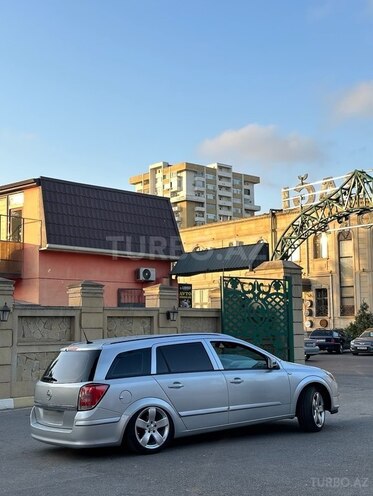 Opel Astra 2005, 236,000 km - 1.6 l - Bakı