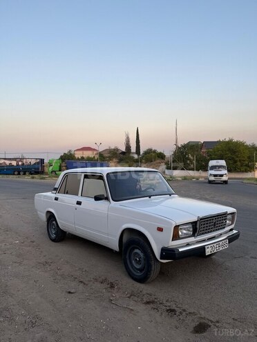LADA (VAZ) 2107 2002, 31,000 km - 1.6 l - Tovuz