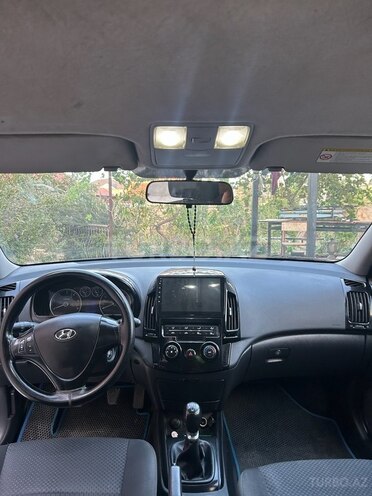 Hyundai i30 2010, 282,864 km - 1.6 l - Sumqayıt