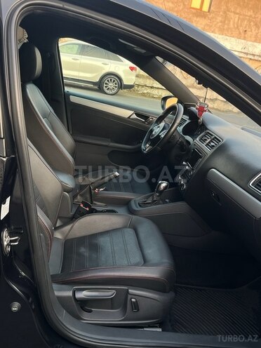 Volkswagen Jetta 2013, 189,000 km - 2.0 l - Zaqatala