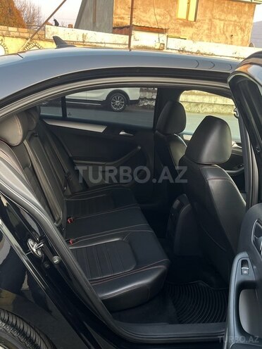 Volkswagen Jetta 2013, 189,000 km - 2.0 l - Zaqatala